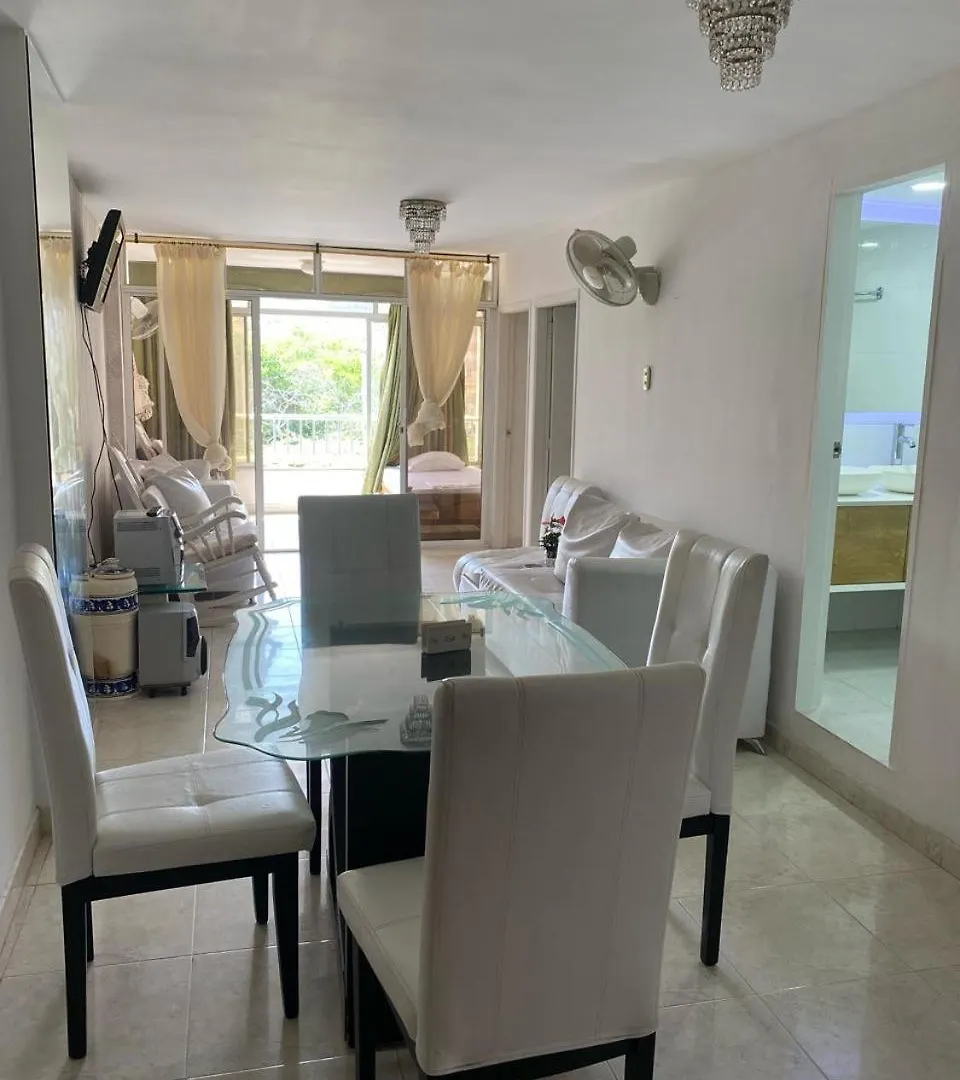 Apartamento Amoblado En Rodadero De Santa Marta Gaira